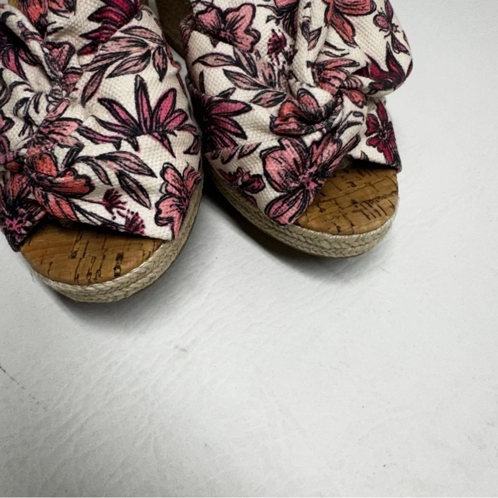 SAN EDELMAN WOMENS Floral Wedge Sandals SIZE 9